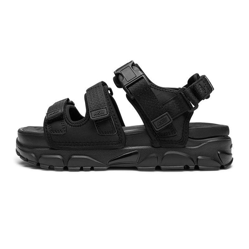 สีดำสามชั้น