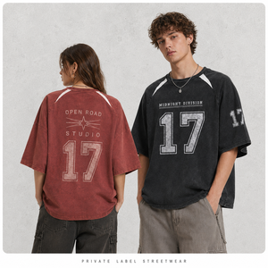 Camiseta de 300GSM con Estampado Personalizado, Algodón Grueso, Efecto Desgastado por el Sol, Corte Holgado, Diseño con Pedrería, para Hombre - Product Image 2