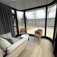 Maison Capsule Spatiale Hôtelière Européenne 3 Chambres avec Fenêtres, Construction à Panneaux Sandwich, Installation Rapide, Design Moderne