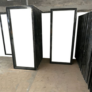 ประตูกระจกเก็บความเย็นแบบปิดผนึกแน่นหนา แผงใสสำหรับตู้แช่แสดงสินค้าประเภทนม พร้อมดีไซน์การติดตั้งแบบเลื่อนได้อย่างราบรื่น - Product Image 5