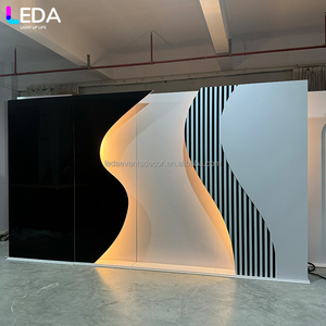 Светодиодный акриловый фон LEDA в современном черно-белом полосатом дизайне для свадебной сцены и декора - Product Image 2