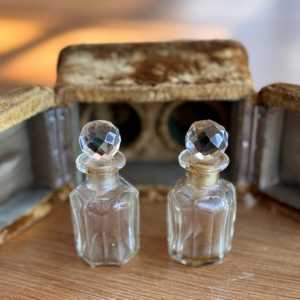 Cofanetto da <span class=keywords><strong>Viaggio</strong></span> in Velluto Morbido 50ml per Profumi e Skincare, Lussuosa Scatola in Velluto Marrone Dorato Antico per Oli Aromaterapici e Profumi - Product Image 5