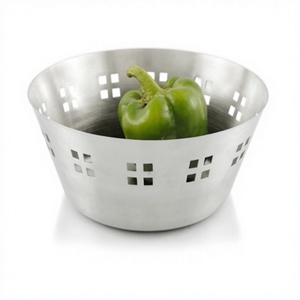 Panier à légumes en acier inoxydable avec trous carrés pour le stockage des aliments, design simple, récipient en métal écologique - Product Image 1