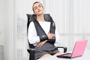 Pemijat Punggung Shiatsu, Pemijat Bahu Elektrik dengan Panas, Bantal Pijat untuk Leher, Punggung, Bahu - Product Image 3