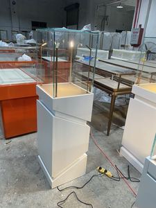 Vetrina Espositiva MASTER Boutique Dorata per <span class=keywords><strong>Gioielli</strong></span>, Vetrina per <span class=keywords><strong>Gioielli</strong></span>/Orologi/Articoli <span class=keywords><strong>di</strong></span> Lusso con Illuminazione LED - Product Image 5