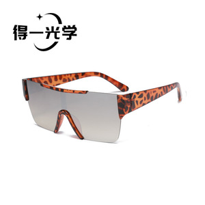 Gafas deportivas para ciclismo al aire libre, montura negra, lentes polarizadas de PC, protección UV400 para montañismo, pesca y conducción - Product Image 4