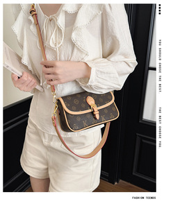 กระเป๋าใบเล็กสำหรับผู้หญิงรุ่นใหม่จาก Luxury <span class=keywords><strong>Lou</strong></span> ดีไซน์ทันสมัยและหรูหรา พร้อมลายปักแบบโมโนแกรม กระเป๋าทรงสี่เหลี่ยมขนาดเล็ก ใช้งานได้หลากหลายทั้งแบบสะพายไหล่และสะพายข้าง - Product Image 6