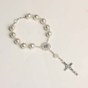 Braccialetto <span class=keywords><strong>Rosario</strong></span> con Perle di Vetro Dorate e Ciondolo a Croce, Gioielli Trendy per Matrimoni e Feste, Vendita all'Ingrosso - Product Image 2