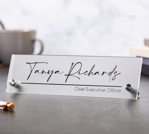 Clear Script Executive Desk CEO Sign New Job Office Small Business Decor Promoción Regalo-Inyección de placa de nombre acrílica de pie - Product Image 2
