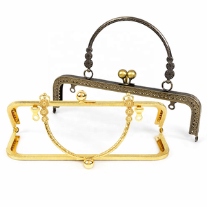 Cadre de sac à main gaufré avec fermoir Kiss Lock et poignée 18cm 20cm, cadre de pochette en métal, quincaillerie pour sac DIY - Product Image 5