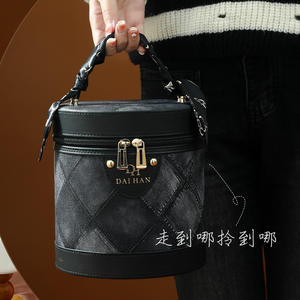 Nouvelle Trousse de Maquillage Seau d'Eau Grande Capacité Sac Cadeau Multifonctionnel Imperméable - Product Image 3