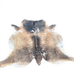 Alfombra de Cuero Vacuno Brasileño Tricolor Genuino - UNBRIDLEDS INDUSTRY, Color y Tamaño Personalizables, Unisex - Product Image 1