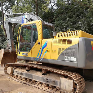 Excavatrice Volvo EX210BLC d'occasion de haute qualité, modèle 2010, 21 tonnes, capacité de la benne de 1,03 m, moteur de pompe efficace, bon état - Product Image 1