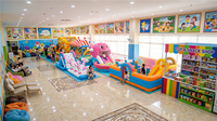 Aire de jeux gonflable intérieure avec château gonflable, piscine à balles et équipements de jeux souples pour enfants, pour centres de divertissement familial