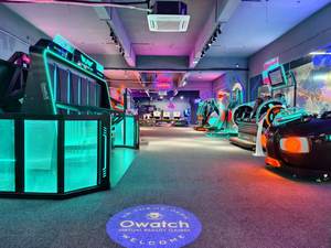 Máquina de Juegos VR Owatch 9D, Simulador VR Comercial de 3 Asientos, Silla de Cine con Animación Italiana, Equipo de Juegos de Arcade - Product Image 5