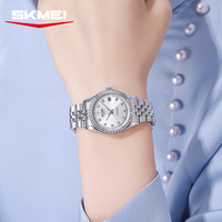 Reloj de Cuarzo para Pareja Skmei Q2538/Q2539 Plateado, Correa de Acero Inoxidable, Estilo Diario, Moda, Cristal, Resistente al Agua 3ATM, Venta al Por Mayor