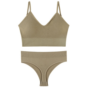 Set personalizzato di reggiseno e mutandine 2 Pack per donna, Set Lingerie senza fili in maglia a coste-reggiseno senza cuciture, costine e nozioni di base - Product Image 4
