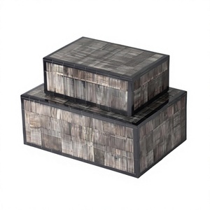 Boîte à bijoux artisanale haut de gamme en os incrusté, noire et blanche, organisateur de rangement décoratif en bois pour bagues, colliers, boucles d'oreilles - Product Image 1