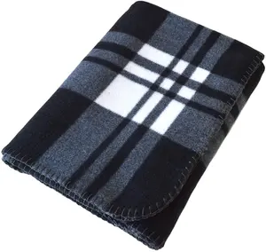 Wholesale Cheap Printed Design 100% Polyester Polar Fleece Blanket for Hotel and Airline Promotion