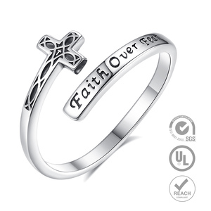 Anello Merryshine 'Faith Over Fear', Anello con Croce Celtica in Argento Sterling 925, Regolabile, Simbolo di Speranza, Amore ed Eternità - Product Image 1