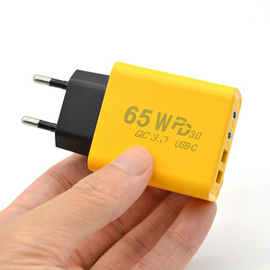 Cargador GaN de carga rápida de alta potencia para portátil, cargador amarillo de alta calidad 3A 3USB + 2C 65W para cargador de portátil - Product Image 2