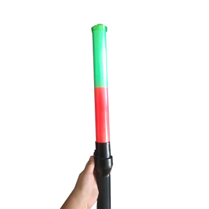 Bâton de signalisation routière multifonctionnel à LED clignotant pour le contrôle du trafic et la sécurité routière - Product Image 3