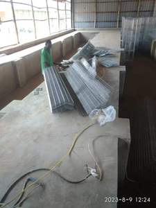 Jaula <span class=keywords><strong>para</strong></span> pollos de 4 niveles con <span class=keywords><strong>bebedero</strong></span> y cinta <span class=keywords><strong>transportadora</strong></span> - Product Image 4