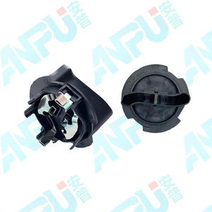 Support d'ampoule RZ-01-A0206 en plastique noir H1-H7 pour phare de croisement Volkswagen Golf - Product Image 1