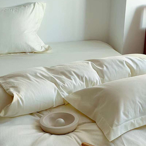 Juego <span class=keywords><strong>de</strong></span> ropa <span class=keywords><strong>de</strong></span> cama <span class=keywords><strong>de</strong></span> hotel <span class=keywords><strong>de</strong></span> lujo tamaño King 100% algodón <span class=keywords><strong>de</strong></span> grapa larga Jacquard <span class=keywords><strong>blanco</strong></span> amarillo sábanas con relleno <span class=keywords><strong>de</strong></span> poliéster uso doméstico - Product Image 2