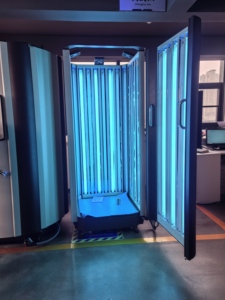 Cabina de Fototerapia UVB de <span class=keywords><strong>Cuerpo</strong></span> Completo con Kernel de 311 nm, Solución para Tratamientos de Psoriasis, Eccema o Vitíligo <span class=keywords><strong>en</strong></span> la Superficie del <span class=keywords><strong>Cuerpo</strong></span> - Product Image 1