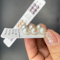 Perles d'eau douce naturelles rondes, blanches, roses et violettes ; qualité 3A pour la fabrication de divers types de bijoux ; prix de gros.