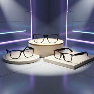 Lunettes de soleil intelligentes pour sports de plein air avec suppression du bruit anti-lumière bleue 5.4, appels mains libres et lecteur de musique - Product Image 2