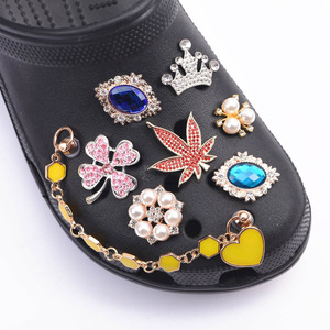 Breloques en métal personnalisées en gros, en stock, pour sabots, breloques en métal de créateur « Yeux du Diable » pour chaussures, pour la décoration de chaussettes - Product Image 3