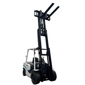 Montacargas TCM Usado de 3 Toneladas FD30 FD25 FD50 de Japón, Montacargas TCM de Segunda Mano de 3 Toneladas con Mástil de 3 Etapas y Abrazadera en Oferta - Product Image 1