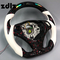 Volant en cuir perforé blanc personnalisé avec LED et fibre de carbone forgée pour BMW E36 E90 E92 E70 E84 E85 E89 E60 E39 2015 2017