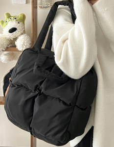 热销时尚秋冬新款包包大容量时尚百搭手提包女单肩手提包 - Product Image 4