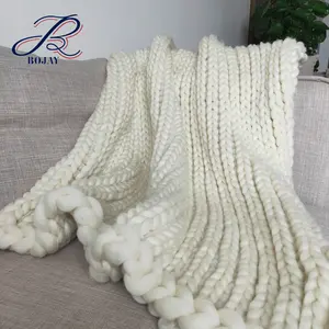 Bojay批发定制超柔软手工涤纶大型巨型厚重厚厚厚的粗纱手工针织婴儿粗大毛毯