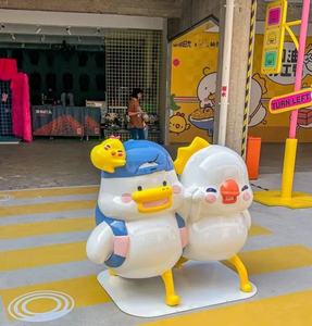 Sculpture de bouteille de <span class=keywords><strong>vin</strong></span> géante, statue de bière surdimensionnée pour la décoration de bar commercial, affichage d'entrée de <span class=keywords><strong>restaurant</strong></span>, œuvre d'art personnalisable - Product Image 4