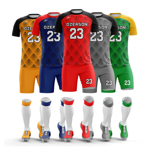 Uniforme de Fútbol al por Mayor, Conjunto de Camiseta de Fútbol a Rayas Blancas y Negras, Personalizable, Sublimado, para Hombre - Product Image 4