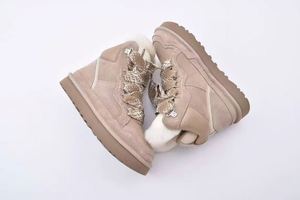 Women's Luxury Designer Snow Boot Winter Upper Material Warm Upper Material Winter Boot - Product Image 4