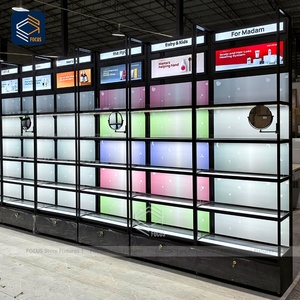 Vitrine de magasin de détail personnalisée pour cosmétiques, cadre en métal noir, étagère en verre rétroéclairée par LED - Product Image 3