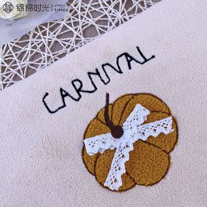 Toalla de baño de microfibra al por mayor terciopelo coral con encaje bordado color sólido tamaños 35*75cm 70*140cm para uso doméstico en el baño - Product Image 4