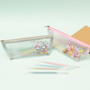 Sac cosmétique de dessin animé personnalisé imprimé mat givré fermeture éclair étui à stylo cadeau pochette de rangement - Product Image 2