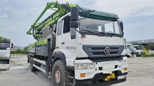 Camion pompe à béton Zoomlion ZLJ5230THBTE à flèche de 37 m, haute efficacité, débit de 100/60 m³/h et portée de 36,5 m - Product Image 3
