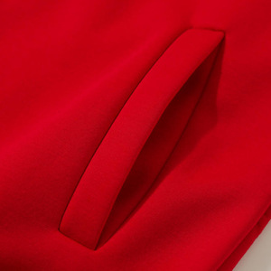 เสื้อฮู้ดดี้สีแดง ผ้าโพลีเอสเตอร์บุขนแกะ สวมใส่สบาย มีทุกขนาดพร้อมส่ง รับสกรีนโลโก้ สีพื้น ปักลายได้ - Product Image 4