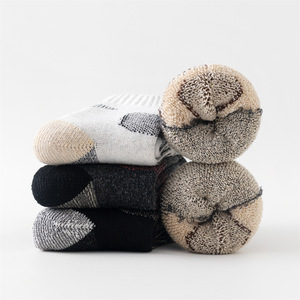 Merino <b>Wool</b> Crew <b>Socks</b> Thickened Mid Calf Outdoor Hiking <b>Socks</b> For Men Women Color Blocking Pattern - Product Image 3