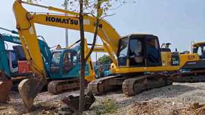 รถขุดไฮดรอลิกแบบตีนตะขาบ Komatsu Pc200 ของแท้จากญี่ปุ่น ขนาด 20 ตัน พร้อมเครื่องยนต์ มอเตอร์ และปั๊ม ความจุบุ้งกี๋ 1.22 ลบ.ม. รับประกัน 1 ปี - Product Image 6
