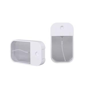 สเปรย์<span class=keywords><strong>แอลกอฮอล์</strong></span>ล้างมือแบบพกพา ดีไซน์ใหม่ มีสินค้าในสต็อก ผลิตจากพลาสติก ใช้ได้กับบัตรเครดิต พร้อมขวดสเปรย์แบบบัตรเครดิต - Product Image 3