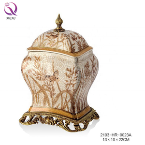 Porcelana de hielo retro de lujo francés, accesorios de latón pintados a mano, caja de tapa de modelado, piezas colgantes decorativas de sobremesa - Product Image 5