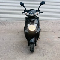 Scooter à essence Yamaha Cygnus-Z 125cc d'occasion, 2ème main, 4 temps, économique en carburant, moto de banlieue